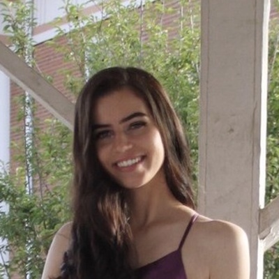 Photo of Lucia Morris