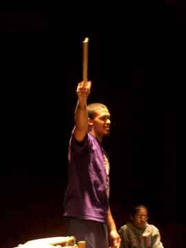 David-how to hold a bachi